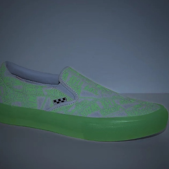 Vans Glow in the Dark! New in box! - Picture 2 of 12